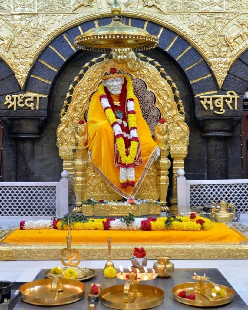 Touched Sai Baba’s Feet In The Twinkling Of An Eye 